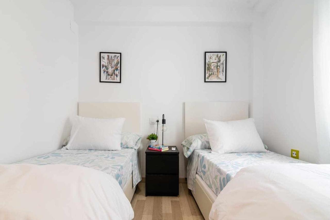 קורדובה Apartamento A 500M De La Juderia Con Parking מראה חיצוני תמונה